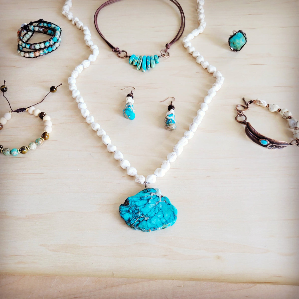 **Long White Turquoise Beaded Necklace w/ Genuine Regalite Pendant 263c