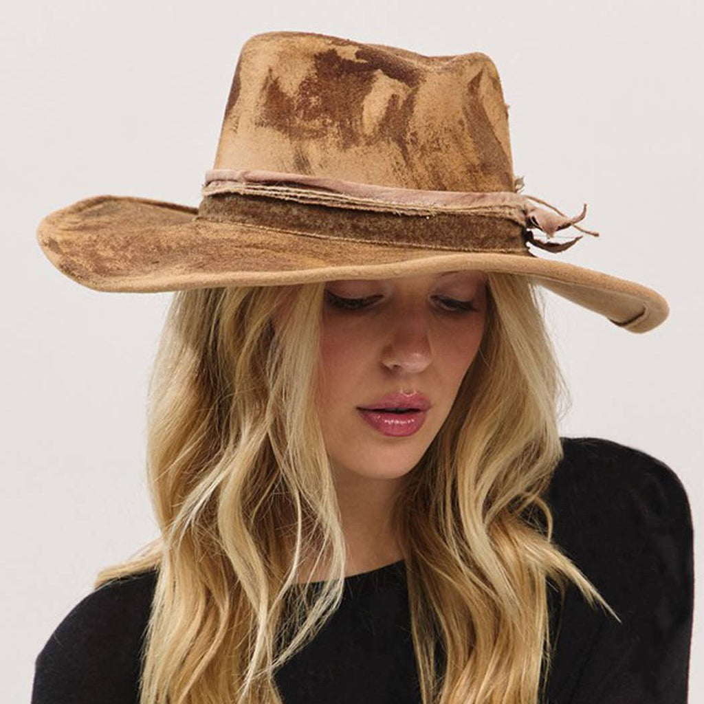 Women's Shapeable Cowgirl Fedora Hat – Feather & Distressed Band, Retro Charm