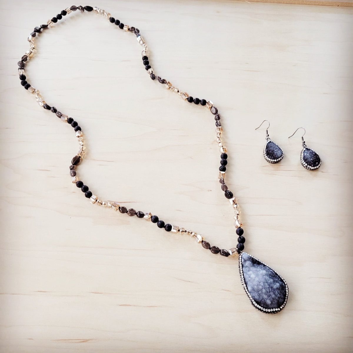 **Black Lava Beaded Necklace w/ Druzy Pendant 257lb