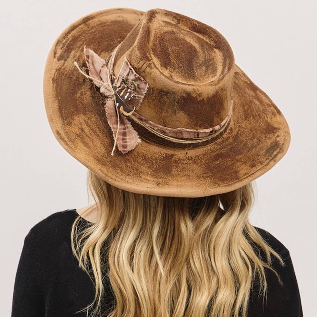 Women's Shapeable Cowgirl Fedora Hat – Feather & Distressed Band, Retro Charm
