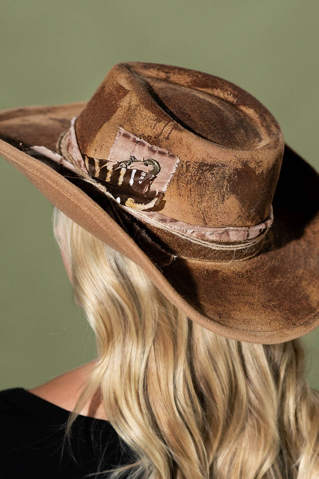 Rustic Shapeable 2-in-1 Cowgirl Fedora Hat with Distressed Fabric Band -Women's One Size, Taupe
