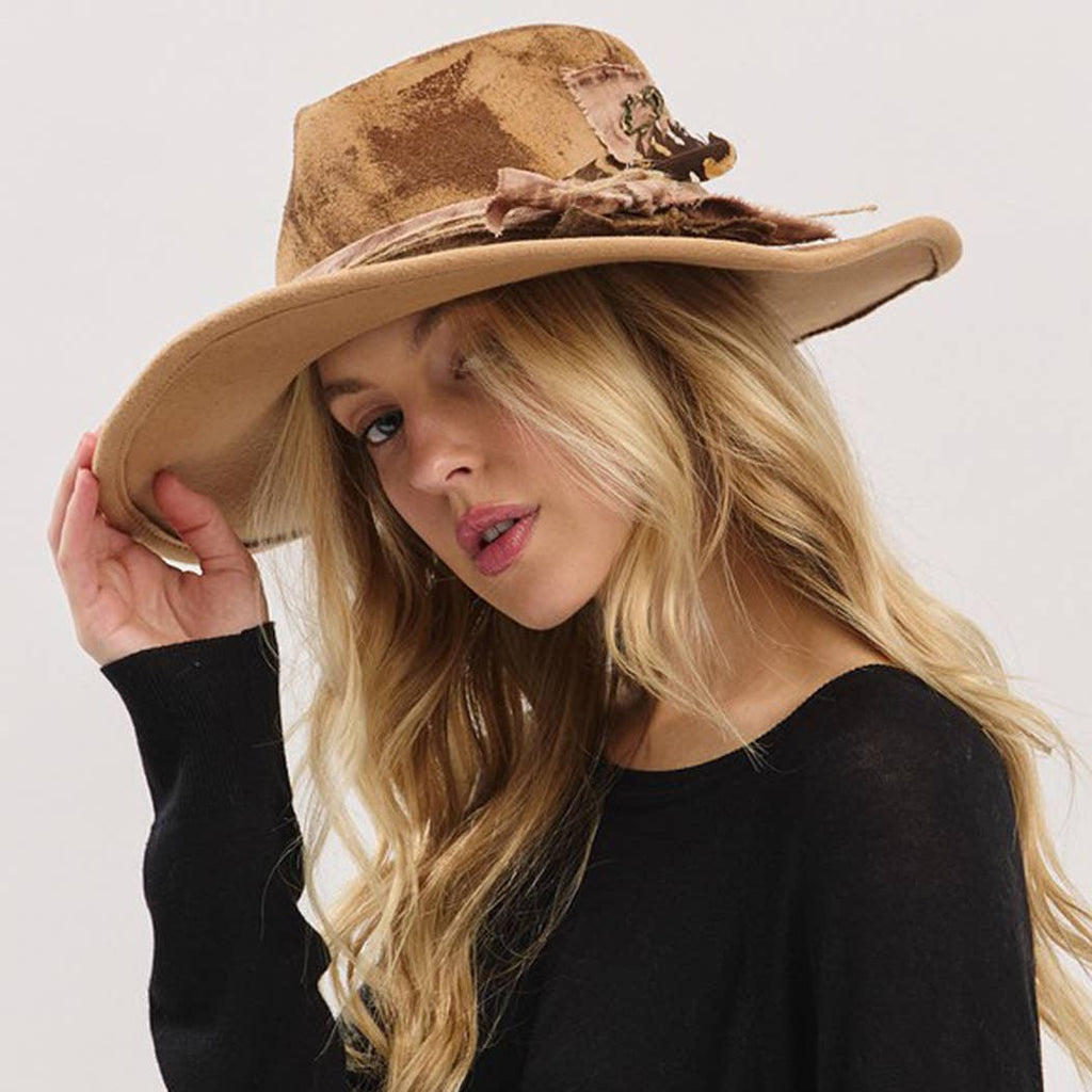 Women's Shapeable Cowgirl Fedora Hat – Feather & Distressed Band, Retro Charm