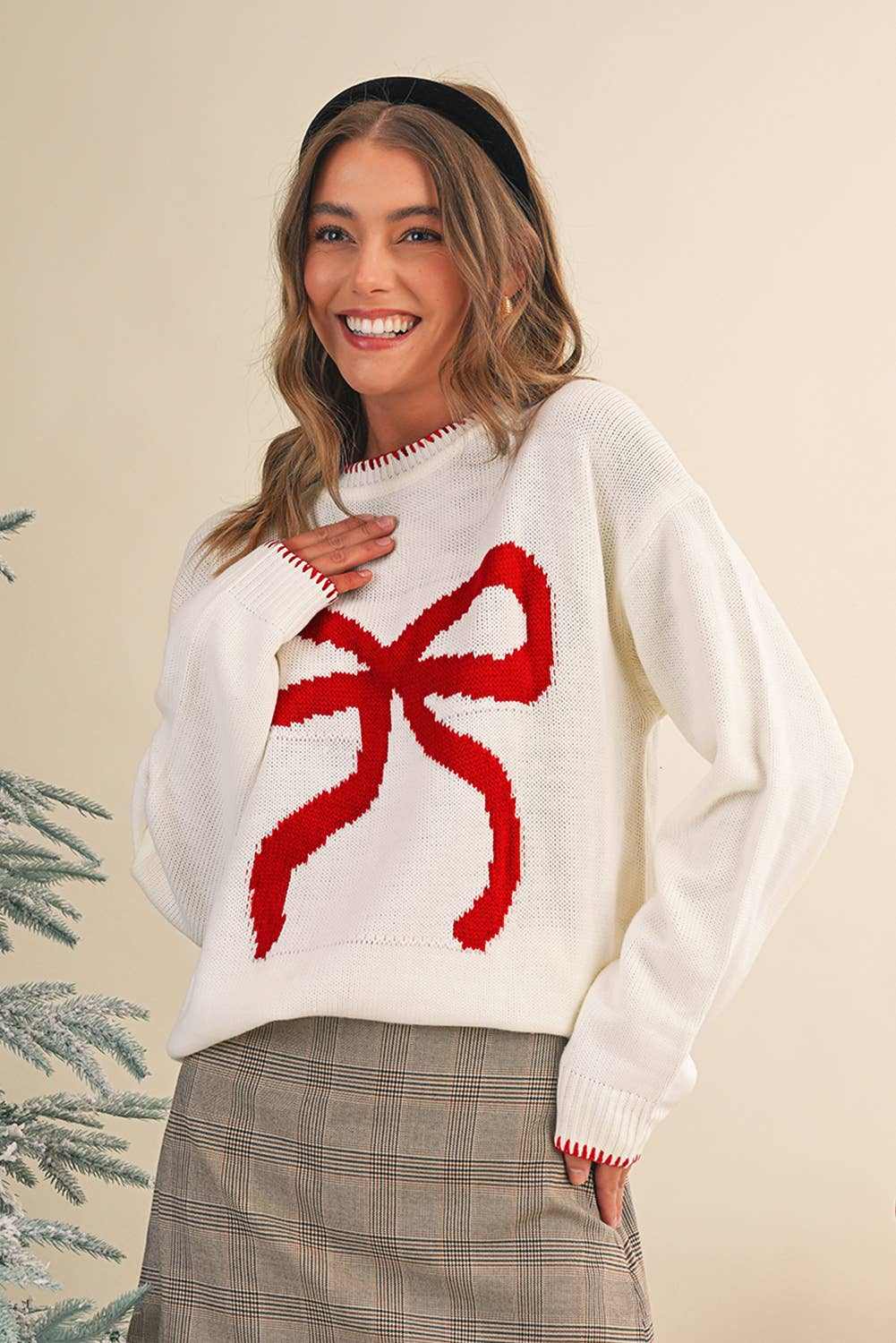 Bow Pattern Christmas Loose Fit Graphic Sweater | S-XL