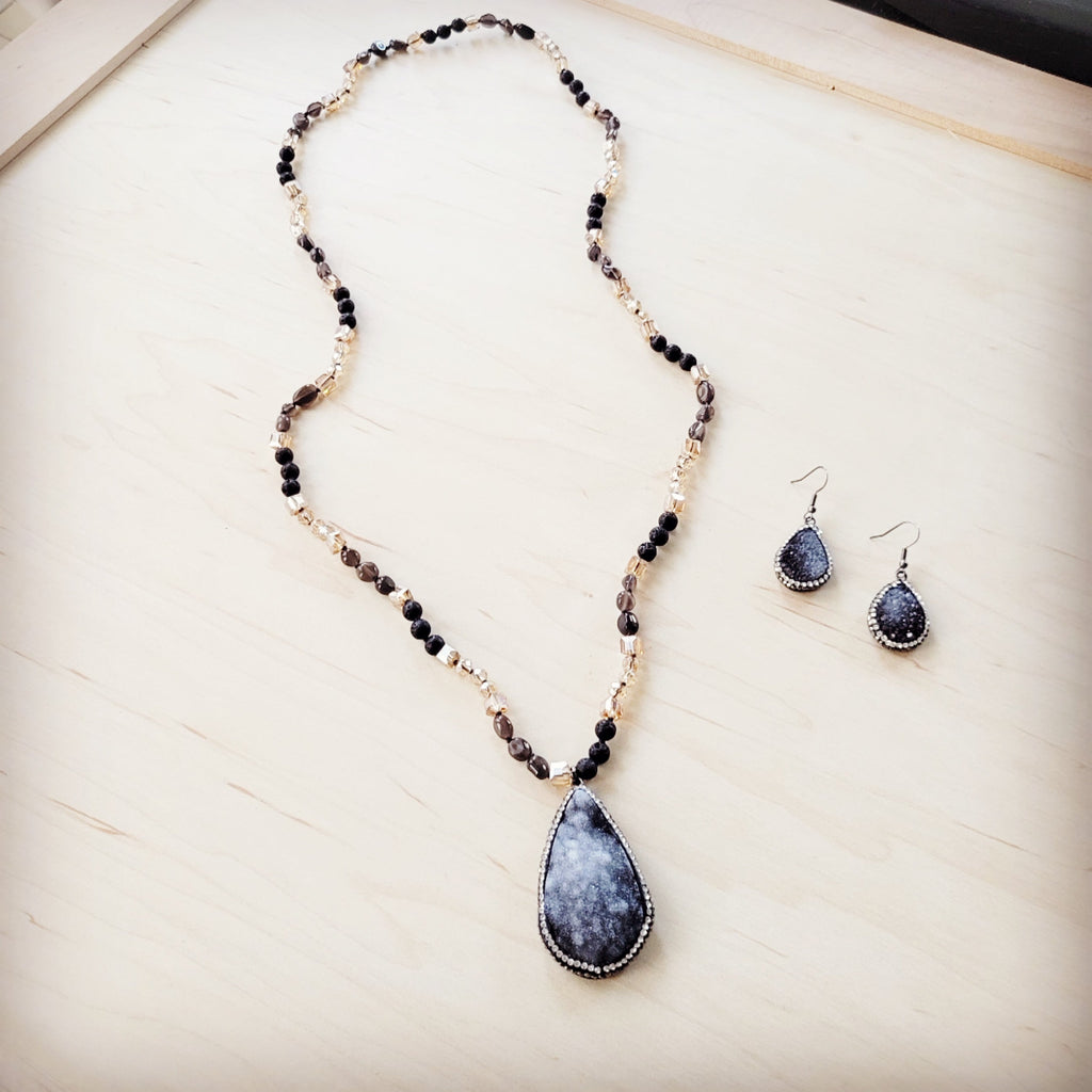 **Black Lava Beaded Necklace w/ Druzy Pendant 257lb