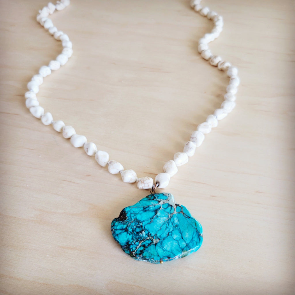 **Long White Turquoise Beaded Necklace w/ Genuine Regalite Pendant 263c